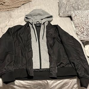 FOREVER 21 MENS BOMBER/HOODIE